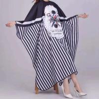 ราคา Rambarber - ผ้าคลุม ตัดผมบาร์เบอร์ ซาลอน ลายสวย ผ้าดี ลื่น ไม่ร้อน (22633356781)