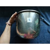 ราคา [สินค้ามือ 2 สภาพ 75%] โถตีแป้ง สำหรับเครื่องตีไข่ขนาด 10 ลิตร ยี่ห้อกิตติวัฒนา (สำหรับเครื่องตีโมเดลเก่าก้นโถแบนมน) (2) (25814710904)