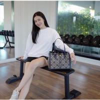 ราคา TORY BURCH T MONOGRAM JACQUARD SMALL TOTE BAG (8663878821)