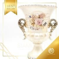 ราคา SGG แจกันสีขาว ผลิตจากเรซิน ลายดอกไม้ สไตล์ Italy โครงสร้างแข็งแรง ขนาด 30กว้าง x 30ยาว x 45สูง cm. (OID076) (4834908306)