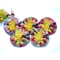 ราคา เข็มกลัดดอกคูนเสียงแคน ติดหน้าอก ติดสไบ ใช้รำบวงสรวง ใส่กับชุดผ้าไทย ( ผ้าโทนแดงเขียวดำ ) (21186823392)