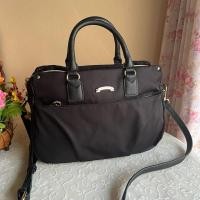 ราคา Everlast แท้ ฐาน 11 นิ้ว ก. 5 นิ้วสูง 9 นิ้ว หมอนทรงทำงานหลายช่อง สภาพเหมือนใหม่ ไม่มีตำหนิ 650 บาท (29324576422)