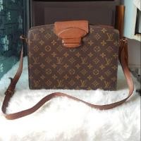 ราคา กระเป๋าหลุยส์คอสบอดี้วินเทจ(แท้มือ2) (5241899516)