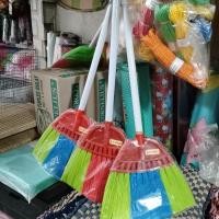 ราคา ร้านค้า - ไม้กวาดพื้นด้ามสั้น / ไม้กวาดสายด้ามสั้น (40507430011)