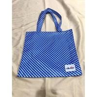 ราคา กระเป๋ามือสองญี่ปุ่น ลายสก็อต น้ำเงิน-ขาว แบรนด์ ellesse เทียบมือ1 (25119652923)