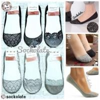 ราคา ถุงเท้าซ่อนคัทชู สีพื้นลายลูกไม้ Low Cut ข้อเว้าต่ำซ่อนขอบ มีซิลิโคนหลังส้นกันลื่นหลุด anti-slip (1048295159)