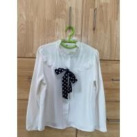 ราคา ☁️⚫️เสื้อสตรีสีขาวแขนยาว ปกลูกไม้ มีโบว์ตกแต่งสีดำลายจุดสีขาว อก 38-40 นิ้ว มือ 2️⃣ พร้อมส่ง (18689491201)