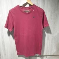 ราคา เสื้อยืด THE NIKE TEE รุ่นDri-fit สีแดงเลือดหมู ของแท้มือสอง (42814203857)