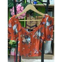 ราคา เสื้อครอปสีส้มลายดอก CPS (23852799006)