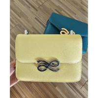 ราคา littlebunnystore หนังเป๋าหนังวัวแท้ (used like new) (25263511181)