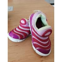 ราคา รองเท้าเด็ก NIKE สีชมพู มือสอง (5415712245)