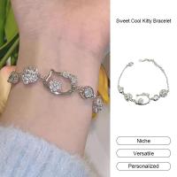 ราคา สร้อยข้อมือคิตตี้สุดน่ารักและเท่ สร้อยข้อมือผู้หญิงดีไซน์เรียบง่าย สร้อยข้อมือประดับเพชรเทียมลายดอกไม้สุดน่ารัก (41759430483)