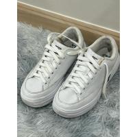 ราคา รองเท้าผ้าใบมือสอง (สีขาว) (28322941471)