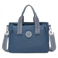 ราคา MINDESA-กระเป๋าสะพายข้างแฟชั่นผู้หญิง เเข็งเเรงทนทาน คลาสสิก แฟชั่นสไตล์เกาหลีมีซิป หลายช่อง ลําลอง รุ่น-8699 (42359289945)