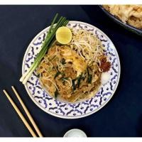 ราคา ผัดหมี่โคราช แพ็ค5ห่อ ผัดหมี่สำเร็จรูป พร้อมน้ำปรุงสำเร็จรสเด็ด ผัดหมี่ปักธงชัย ผัดหมี่พันดาว สินค้าพร้อมส่ง Rugby_shop (7837993485)