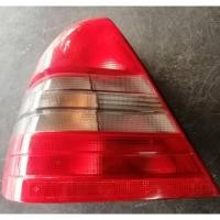 ราคา ไฟท้าย BENZ C220 ข้างซ้าย อะไหล่เก่าญี่ปุ่นแท้ค่ะ (5608632990)