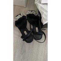 ราคา รองเท้าส้นสูงเพชรวิ๊งๆLyn aroundแท้ (19889388787)