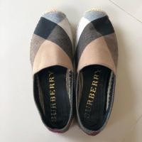 ราคา รองเท้าแบรนด์เนมแท้ Burberry แท้✔️มือสอง (2121033219)