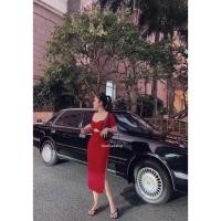 ราคา เดรสแขนสั้น ผ้ายืดร่องไฮโซ เสริมฟอง เว้าใต้อก กระโปรงแหวกข้าง (13668177411)