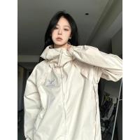 ราคา เสื้อแจ็คเก็ตกันลม มีฮู้ด✨สีทึบ งานปัก แขนยาว เสื้อแจ็คเก้ตผ้าร่มJacket เหมาะสำหรับฤดูใบไม้ร่วง, S-2XL (25719564750)