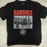 ราคา เสื้อยืดวง RAMONES รูปรวมวง ลิขสิทธิ์ ปี 2022 (40919699436)