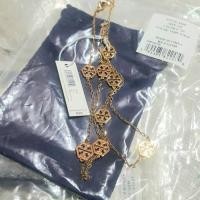 ราคา ของแท้!! Tory Burch Face Mask Chain มาพร้อมถุงผ้าแบรนด์สีน้ำเงิน (8853005709)