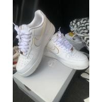 ราคา รองเท้าผ้าใบสีขาวnike (9233269366)