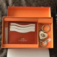 ราคา กระเป๋าใส่บัตร พร้อมพวงกุญแจ Coach แท้ (1219473041)