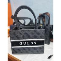 ราคา กระเป๋ายี่ห้อ GUESS ของแท้ 100% มือสองสภาพ 90% (25133553086)