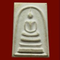 ราคา พระสมเด็จ พิมพ์ใหญ่ เนื้อผงพุทธคุณ หลวงปู่แหวน สุจิณโณ ปี 2516 (3429867538)