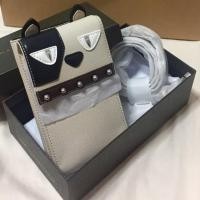 ราคา ยังมีในshop กระเป๋าสตางค์ สะพายข้าง ของแท้ charles&keith ปี 2018 เหมือนใหม่มาก ใช้2-3 ครั้งเท่านั้น มีช่องใส่โทรศัพท์ (1224276670)