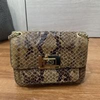 ราคา ลดพิเศษเคลียร์สต็อคขายหลายแอป ลดถึงสิ้นปีกระเป๋าแบรนด์แท้ มือสอง MK หนังงู (24301744303)