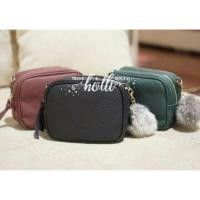 ราคา พร้อมส่ง กระเป๋าสะพายแถมฟรีปอมๆ (428840718)