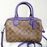 ราคา พร้อมส่ง หมอนสีใหม่​ MINI BENNETT SATCHEL IN SIGNATURE CANVAS (COACH F32203) SILVER​/KHAKI​ LIGHT​ PURPLE (2164638560)