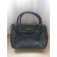 ราคา กระเป๋าสะพายถือ สะพาย Kate spade สีดำ มือสอง (21382150463)