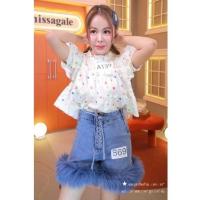 ราคา กางเกงยีนส์ขาสั้นด้านหน้าร้อยเชือกไขว้ ปลายขาแต่งขนน้ำเงิน M (43969048301)