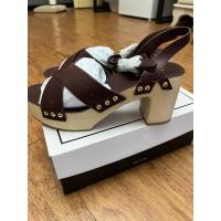 ราคา (เหลือแค่40)รองเท้าส้นสูง Lyn ลิน รุ่น hena platform สี dark red (BRN100) (16028778408)