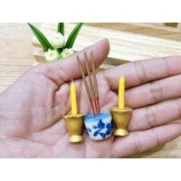 ราคา ชุดธูป-เทียนบูชาขนาดจิ๋ว กระถางธูปสูง 6ซม. เชิงเทียนสูง 4.5 ซม. (26087923902)