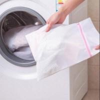 ราคา ถุงซักผ้าสำหรับซักถนอมผ้า แบบตาข่ายขนาด 40 × 30 ช่วยถนอมเส้นใยเสื้อผ้าเมื่อซักเครื่อง (7712393248)