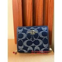 ราคา Coach Snap Wallet In Signature Denim กระเป๋าสตางค์ใบสั้น 2 พับ (28981286476)