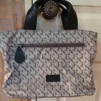 ราคา กระเป๋าถือ flynow (มือสอง) (158642967)