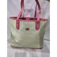 ราคา กระเป๋ายี่ห้อ esquire มือสอง ทรงช้อปปิ้ง (4178824103)