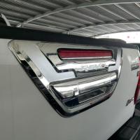 ราคา กันรอยฝาท้าย เบ้าเปิดท้าย รีโว่ REVO (1126144095)