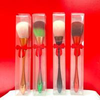 ราคา แปรงแต่งหน้าพุ่มใหญ่ ด้ามยาว ขนนุ่ม ( แบบคละสี ) (25670498315)