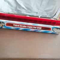 ราคา ไฟเบรคสีแดงดวงที่3 ในฝาท้ายโตโยต้าไทเกอร์D4D (2906228980)