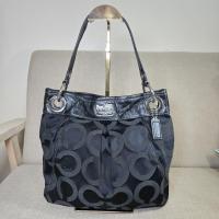 ราคา Coach แท้ ทรงขึ้นไหล่ tote ใบเล็กน่ารักค่ะ สภาพดี (29830859907)