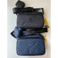 ราคา รุ่นใหม่ พร้อมส่ง✅ Mc Jeans กระเป๋าสะพายข้างอเนกประสงค์ มี 2 สีดำ สีกรม Monogram ของแท้จากช็อป (26386978043)