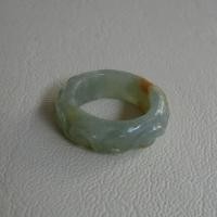 ราคา แหวนหยกพม่า Jadeite type A แกะสลักลายดอกไม้ ขนาดวงใน 17mm หรือ เบอร์ 53 กว้าง 7.6mmสวมใส่ได้ทุกเพศ (24060969992)
