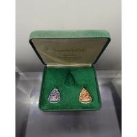 ราคา เหรียญพระ หลวงพ่อคูณ ปริสุทโธ เนื้อเงิน นวะโลหะ รุ่นคูณทรัพย์คูณปัญญา คณะเกษตรศาสตร์ สร้าง หลวงพ่อคูณ วัดบ้านไร่ ปี2537 (5673581786)