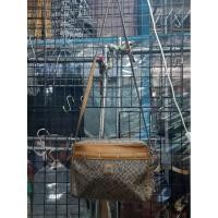 ราคา กระเป๋าNina Ricci แท้ vintage สวยๆสะพายยาว (8804107847)